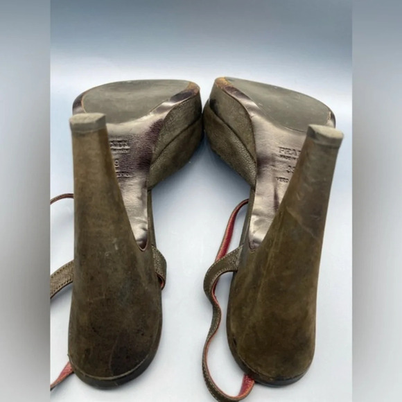 Vintage PRADA Vero Cuoio Peep Toe Embellished Pump - Picture 9 of 14